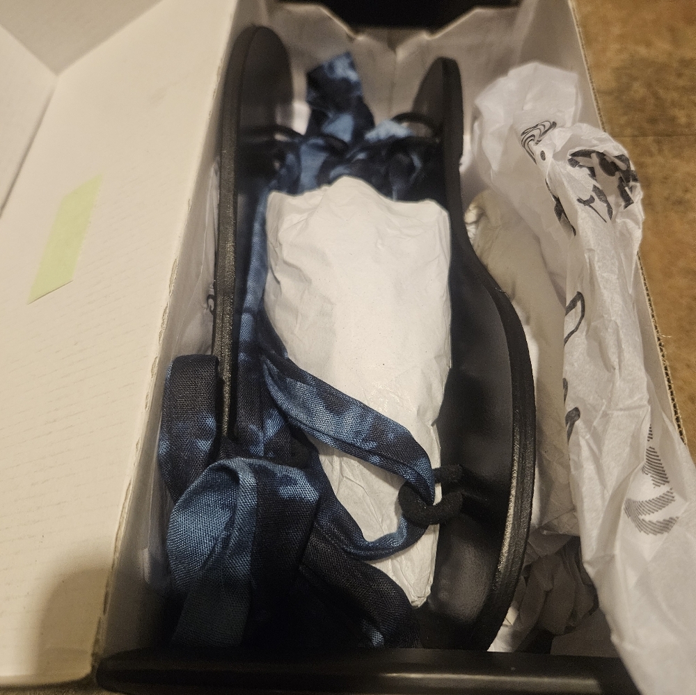 Women's sandals